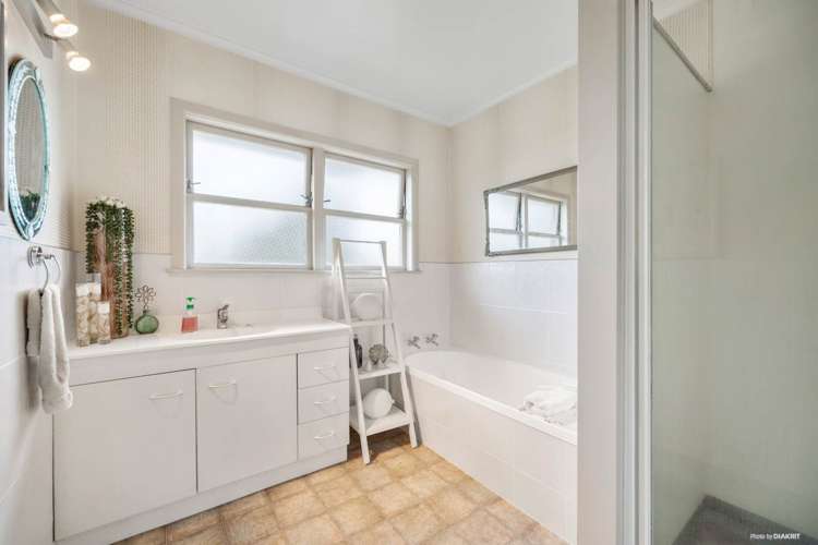 32 Lawrence Crescent Hillpark_12