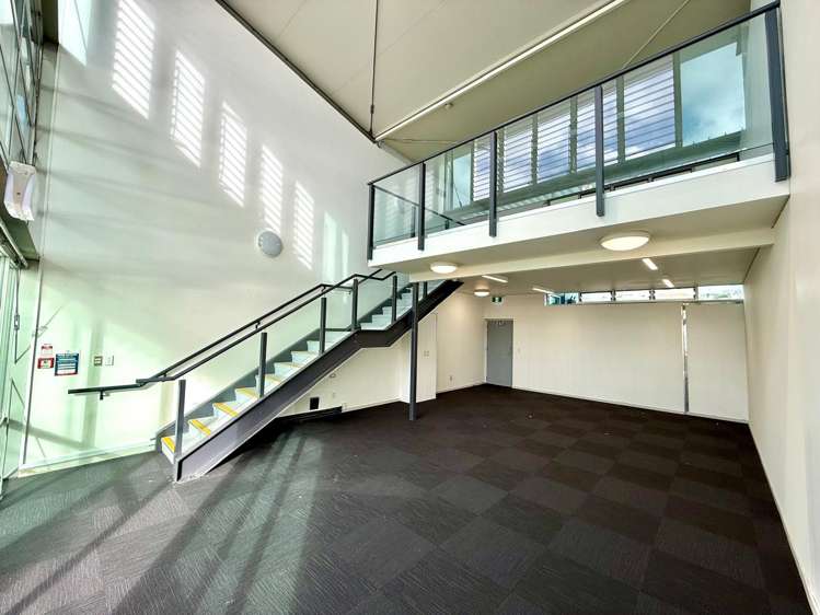 Units 2 and 3/31 Westhaven Drive_0