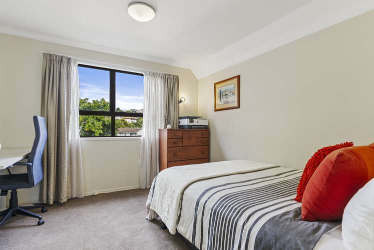 2/15 Eastwood Rise Browns Bay_18