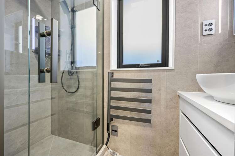 Lot 3/6 Orinda Close Botany Downs_19