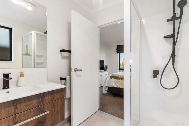 19 Waharau Lane Ramarama_6