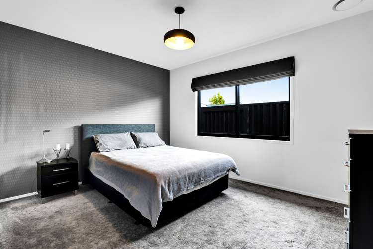 4 Cessna Lane Glen Avon_25