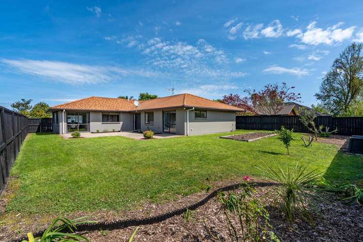 17 Burgundy Court Rototuna_25