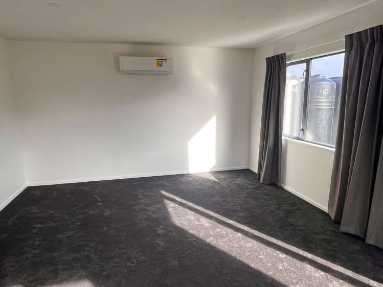 1/9 Raupo Street Bromley_4