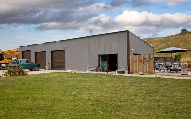 326 Golden Road Alexandra_13