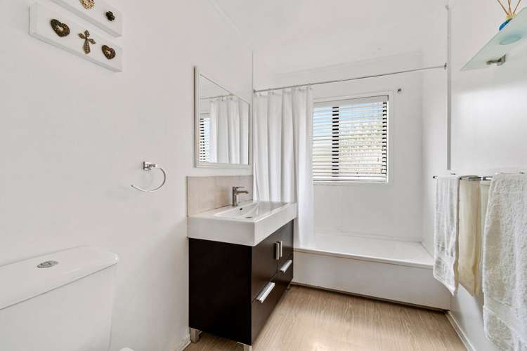 2/20 Hill Crescent Papakura_10