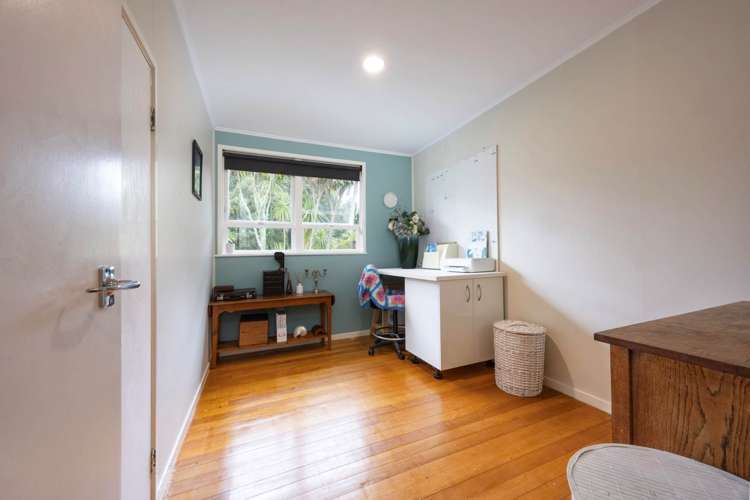 183 Golf Road Titirangi_10