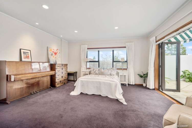 2/20 Wernham Place Northcote_7