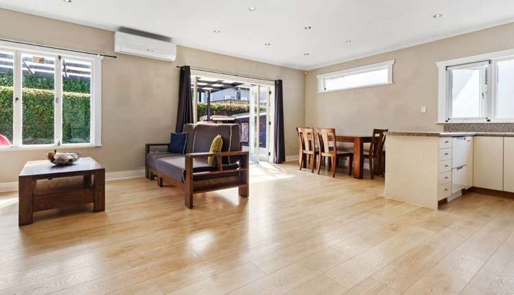 1 Admiral Beatty Avenue Mount Roskill_3