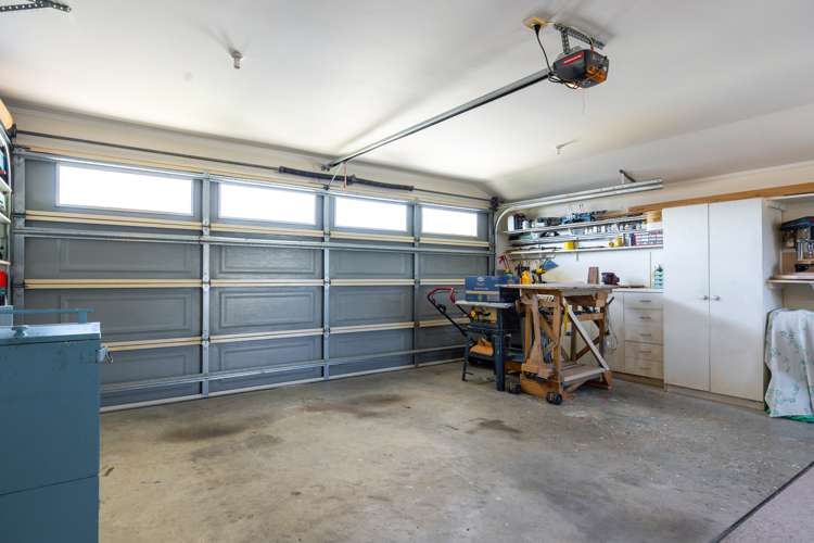 136 Maxwell Road Redwoodtown_15