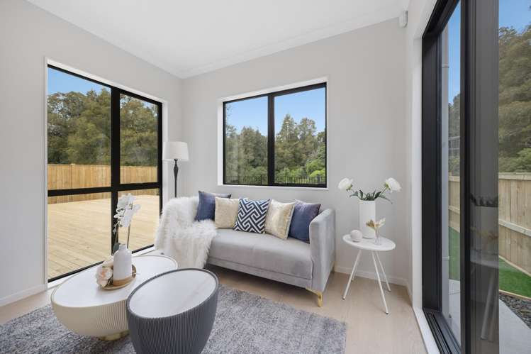 2F Hughs Way Flat Bush_25