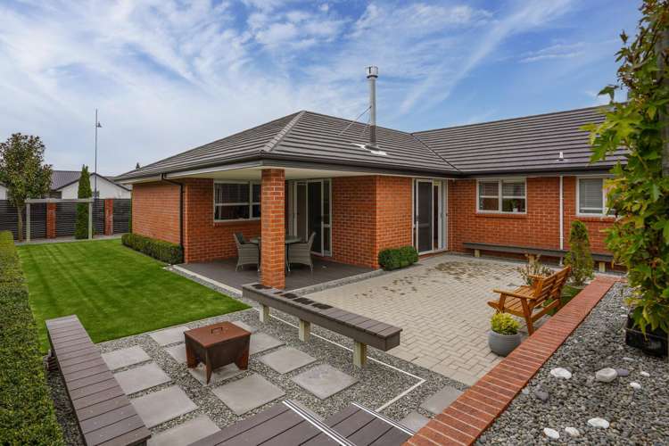 41 Pegasus Main Street Pegasus_18