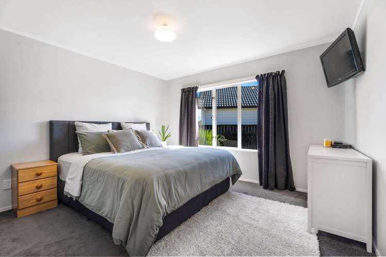 39 Seaward Place Wattle Downs_7