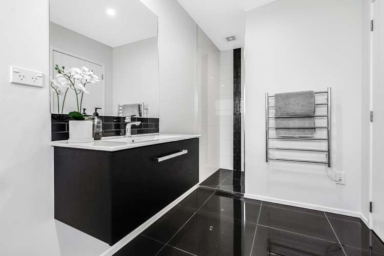 38 Probert Crescent Chartwell_17