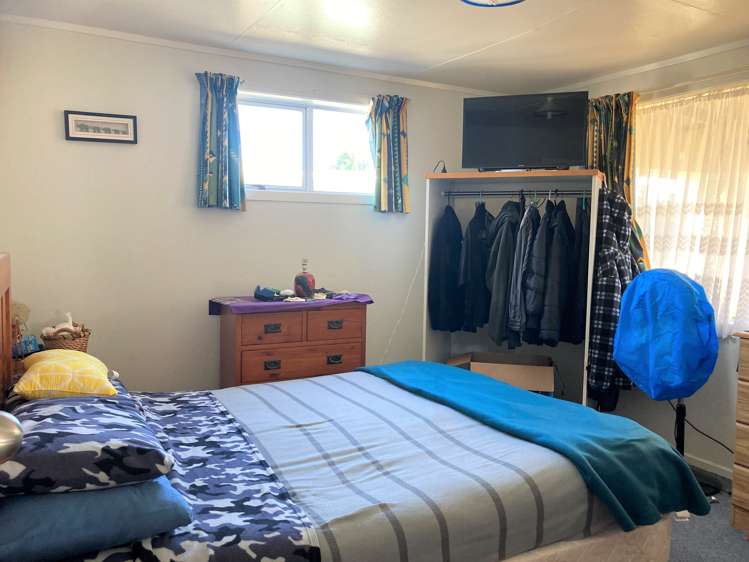 2 Atkinson Street Waitara_10