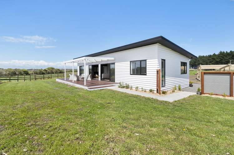 1121 Parewanui Road Parewanui_21