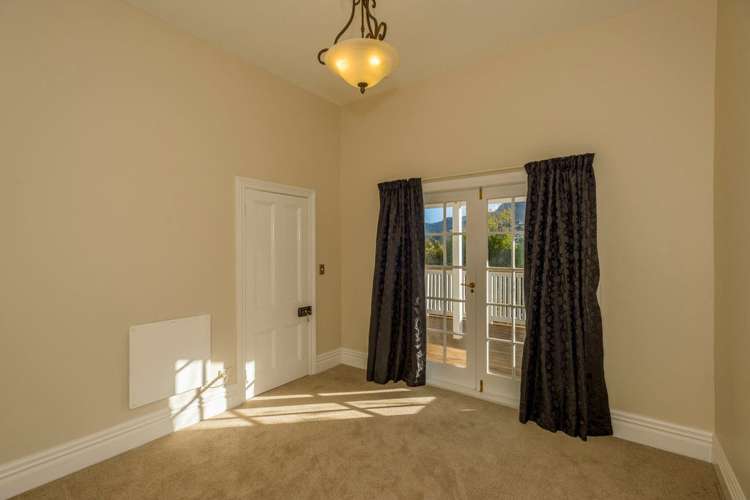 42 Saint Davids Street Lyttelton_11