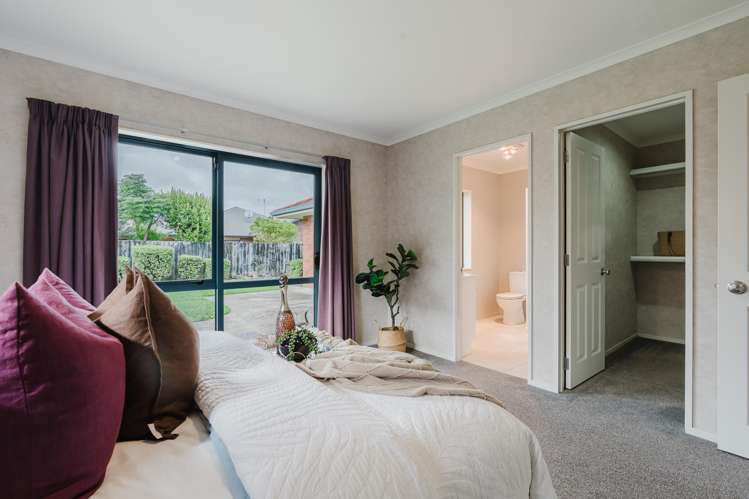 29 Somerton Drive Huntington_17