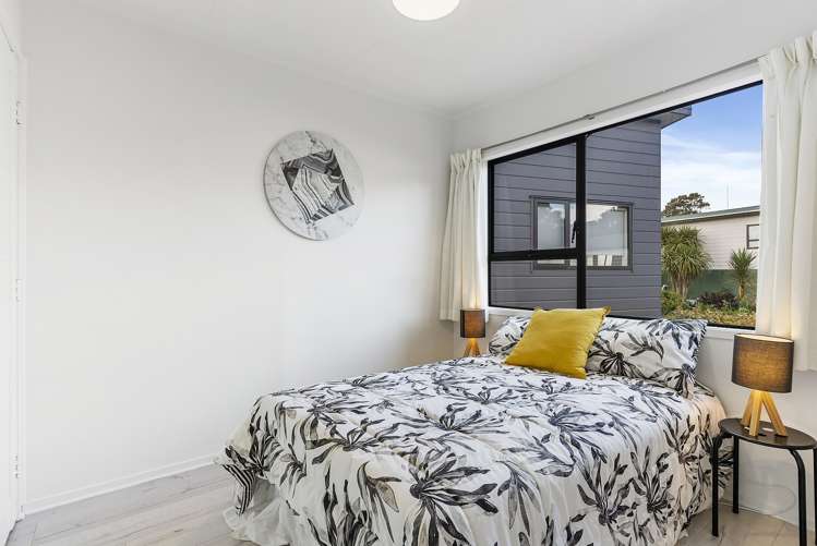 174 Universal Drive Henderson_14