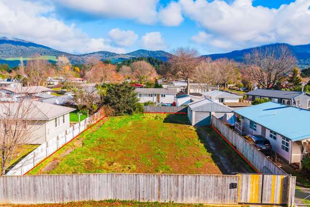 Unleash the potential – 621sqm with no covenants