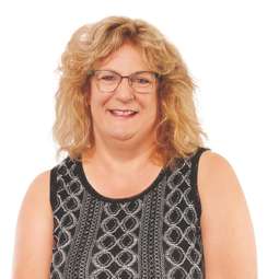 Suzie Peake