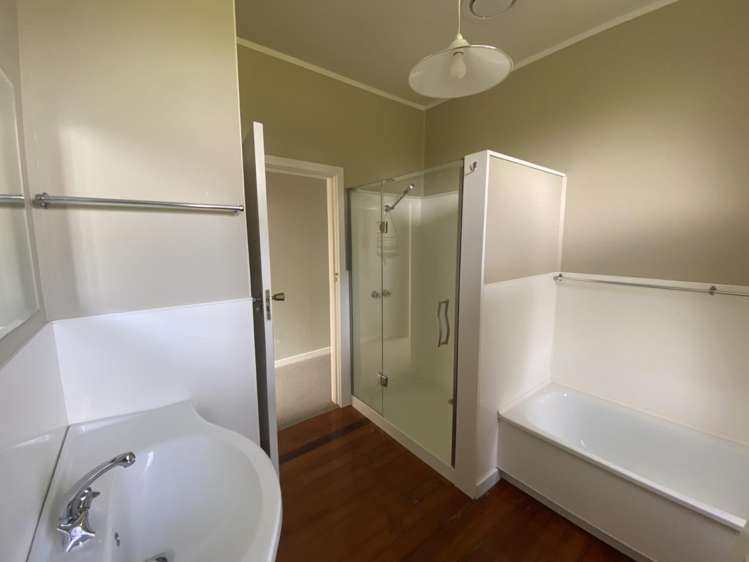 109 Mathers Road 11464_9