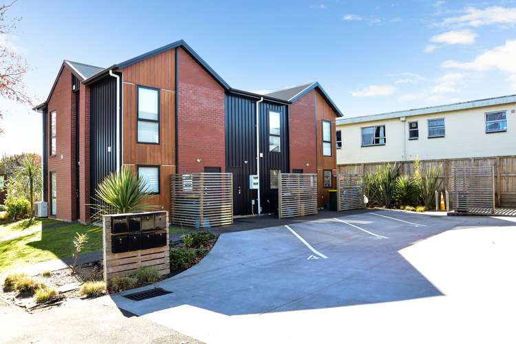 2/13 Palmerston Street Hamilton Central_19