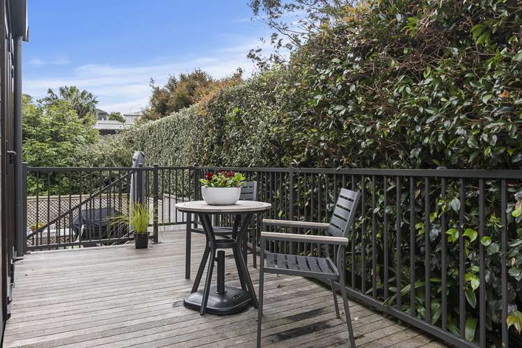 5 Bamfield Place Hillsborough_16