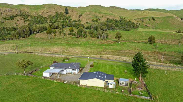 256 Pori Road Pahiatua_1