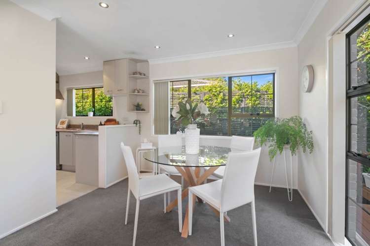 1/5 Lake Pupuke Drive Takapuna_7