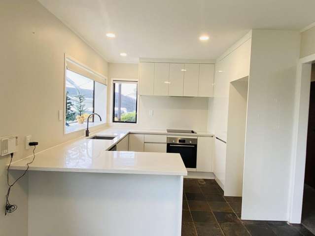 7 Rene Place Sunnyhills_4