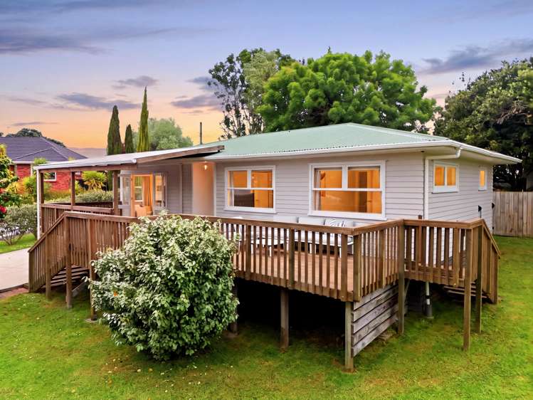 34 Fairclough Road Beach Haven_0