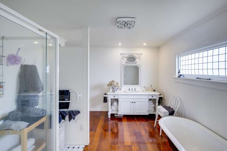 607 Queen Street West Saint Leonards_10