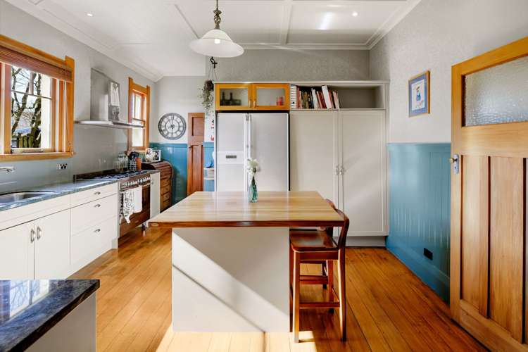 5 Te Aroha Street Hamilton East_11