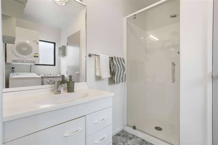 114 Everitt Crescent Whangamata_31