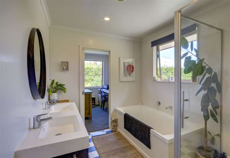 570 Foothills Road Okuku_9