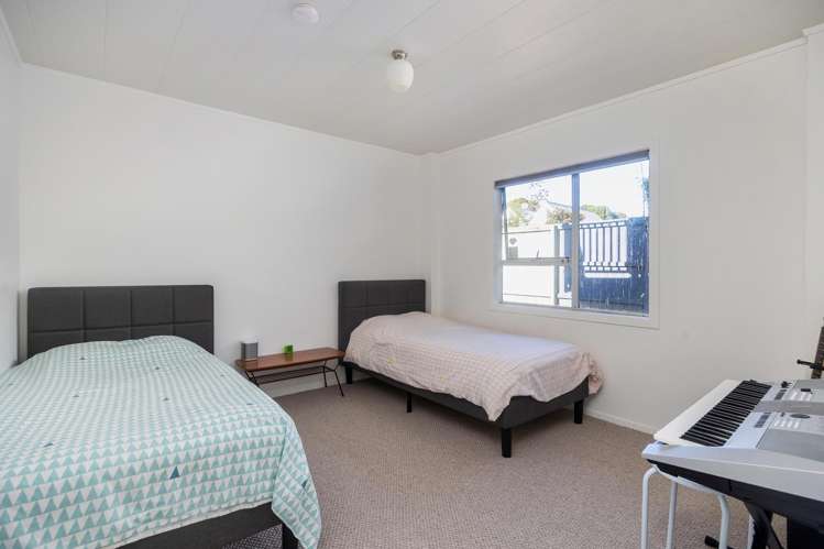 69f Woodward Road Mount Albert_11