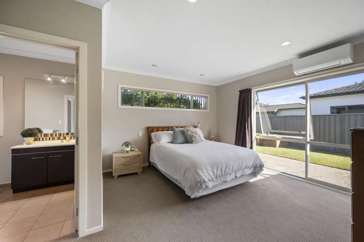 14 Palliser Place Poraiti_10