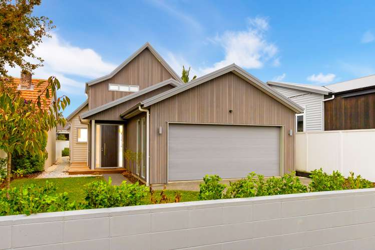 21 Buxton Street Point Chevalier_21