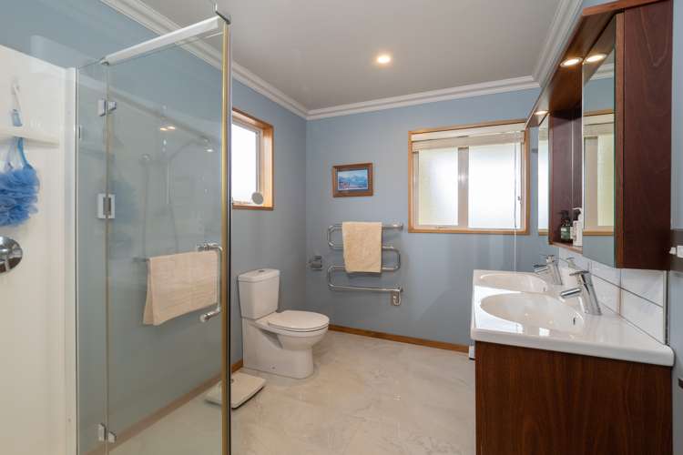 17 Country Place Allenton_14