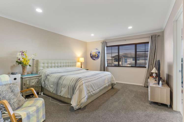 53 Chateau Rise Flat Bush_9