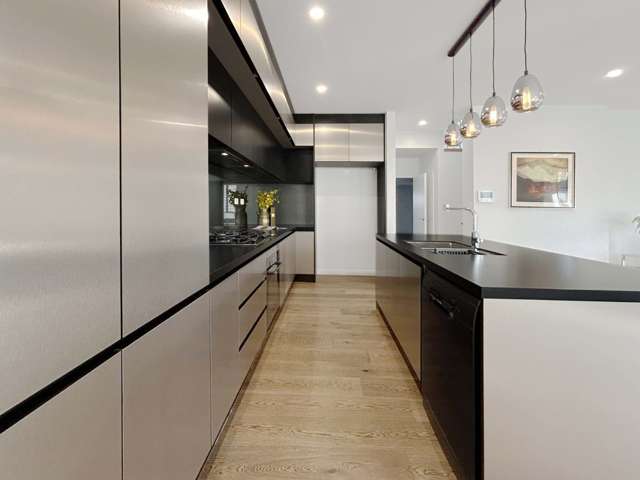 Freehold NO BC + Maungawhau School