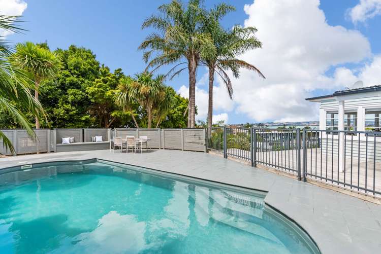 18 Beach Road Mellons Bay_24