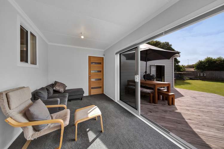 55 Camberwell Road Hawera_16