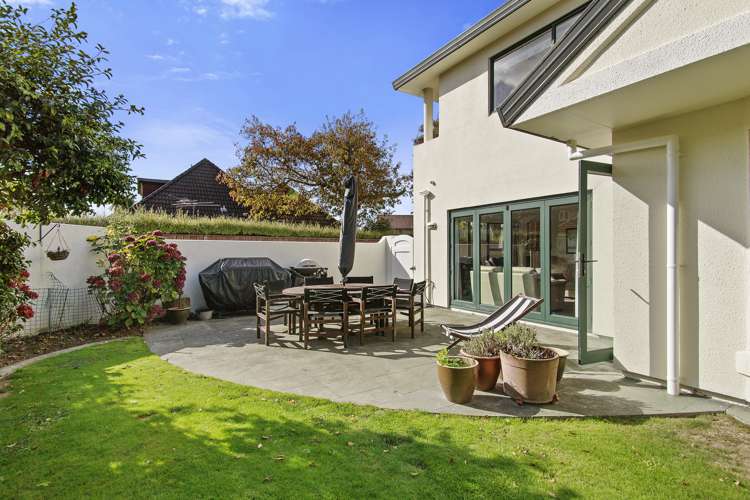 59 Hautana Street Woburn_27