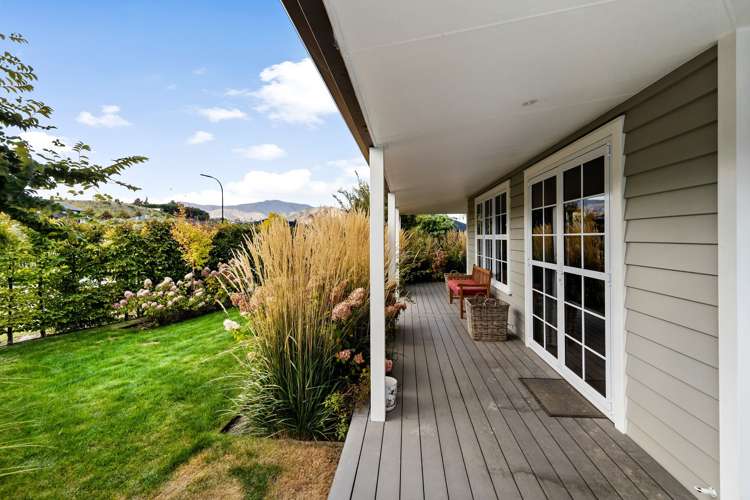 1 Cotswold Court Lower Shotover_16