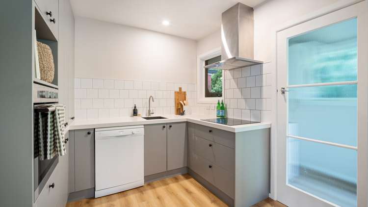 18b Idris Road Fendalton_6