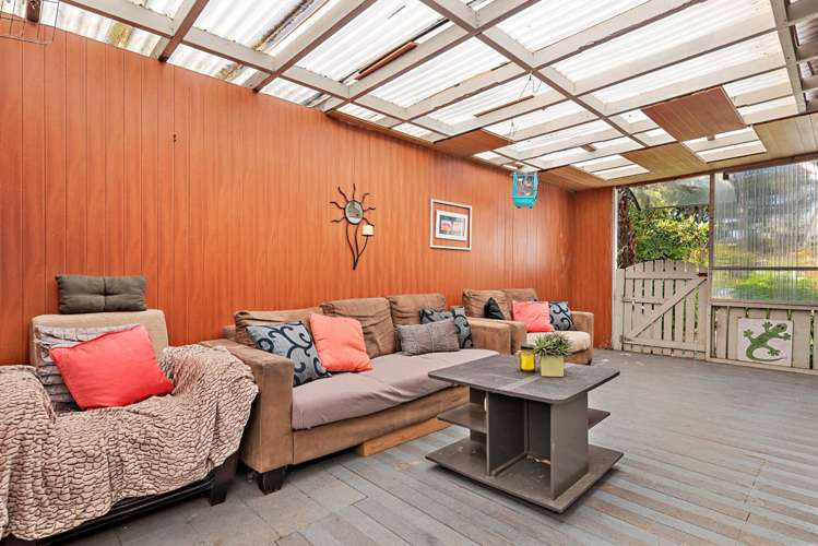 505 Swanson Road Ranui_2