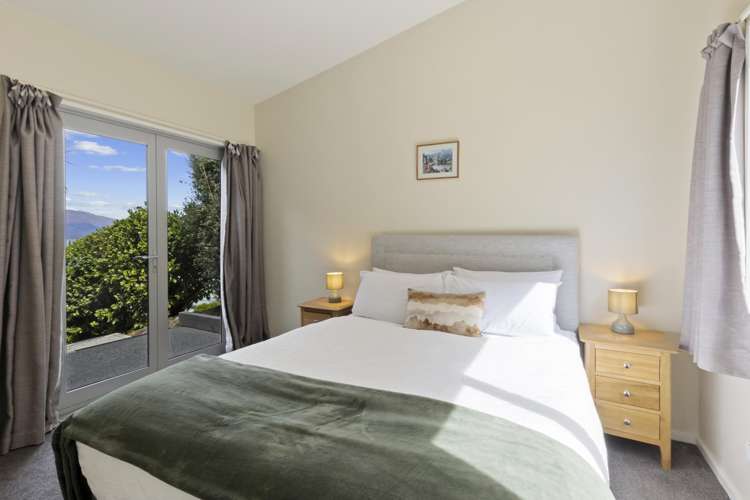 75 Hensman Road Queenstown_24