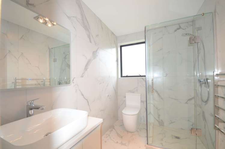 7a Frontier Lane Flat Bush_7